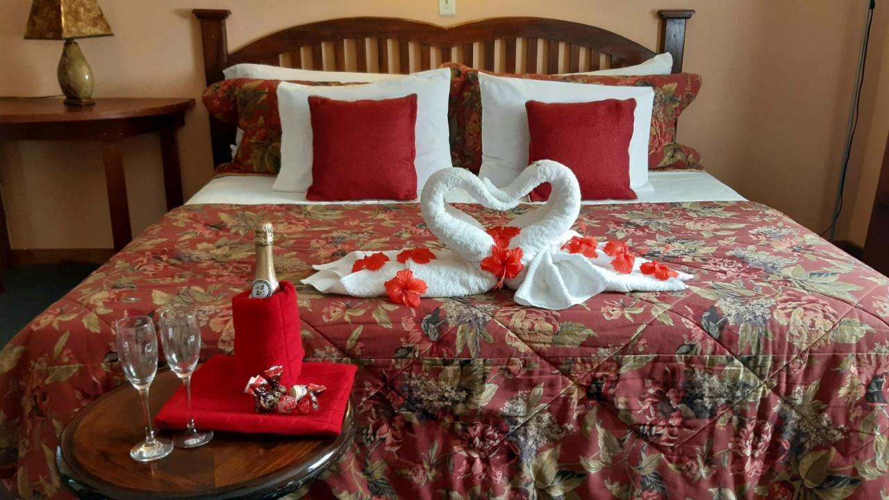 Hotel El Delfin Ливингстон Экстерьер фото