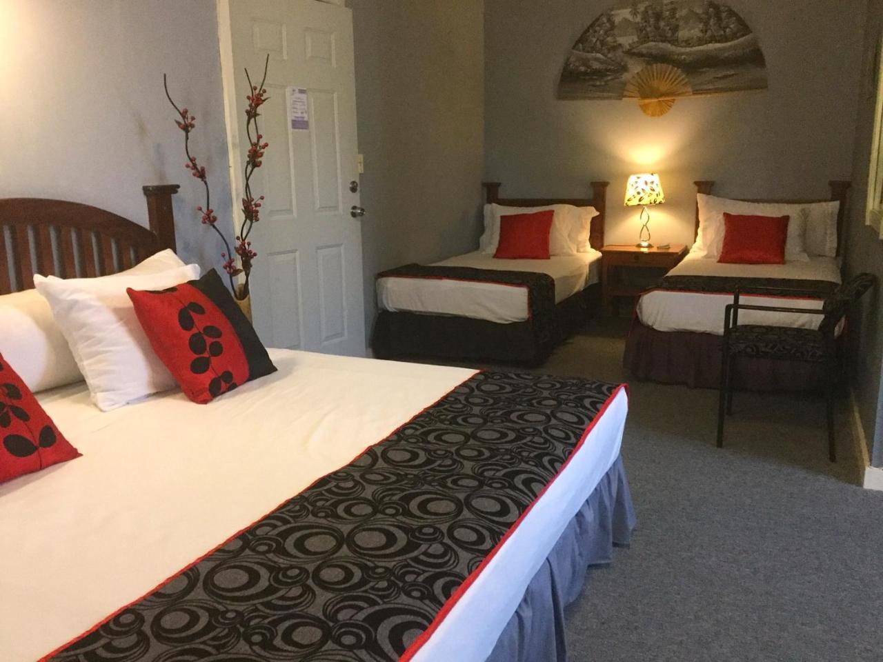 Hotel El Delfin Ливингстон Экстерьер фото